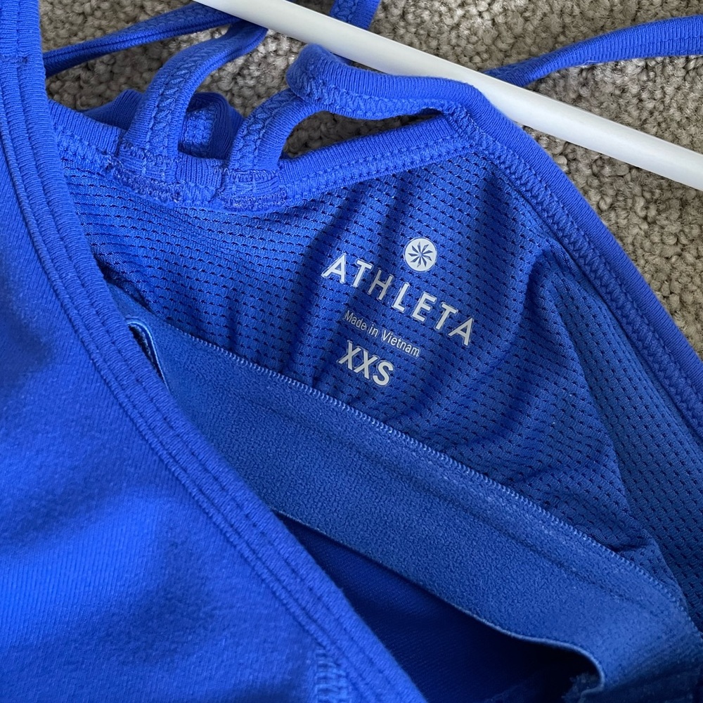 Athleta Work Out Tank - Picture 4 of 4